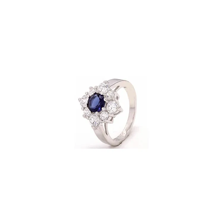 Fyrkantigt ring i silver