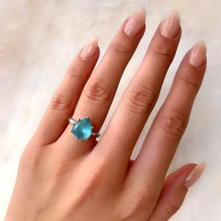 Oval blå ring i silver