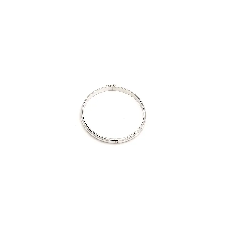 ovalt BNH armring i 14 karat vitguld