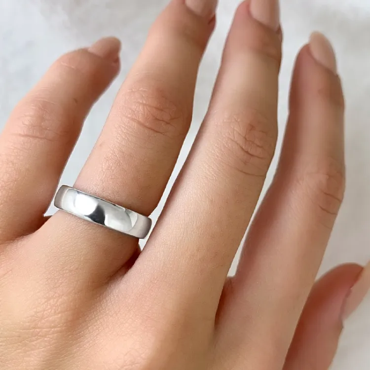 ring i silver