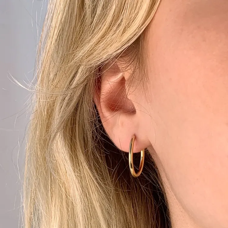 20 mm BNH creoler örhängen i 8 karat guld