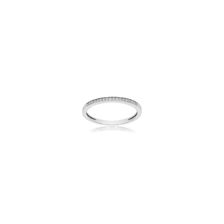 Smal diamant vitguldsring i 14 karat vitguld 0,07 ct