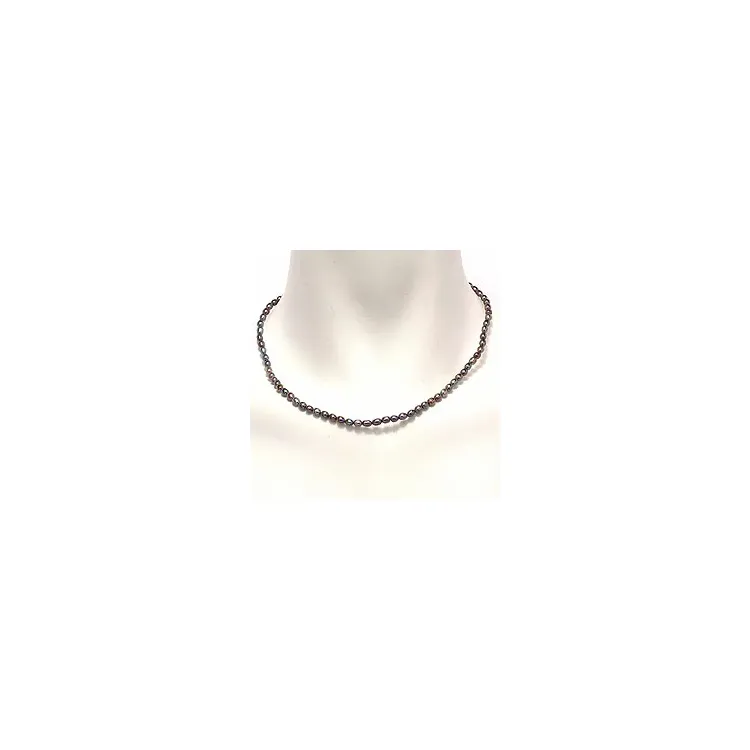 pärla halsband med sötvattenspärlor.