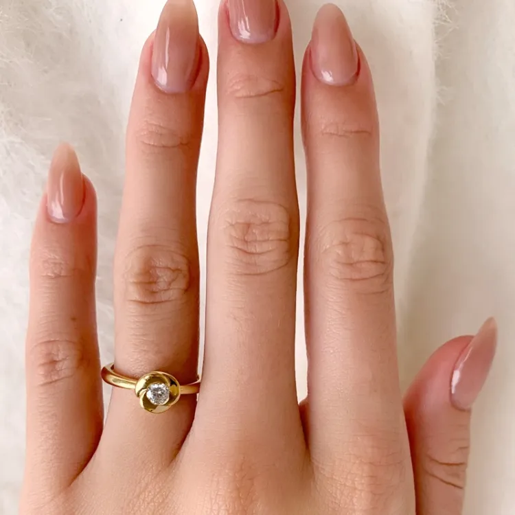 Blommor ring i förgyllt silver