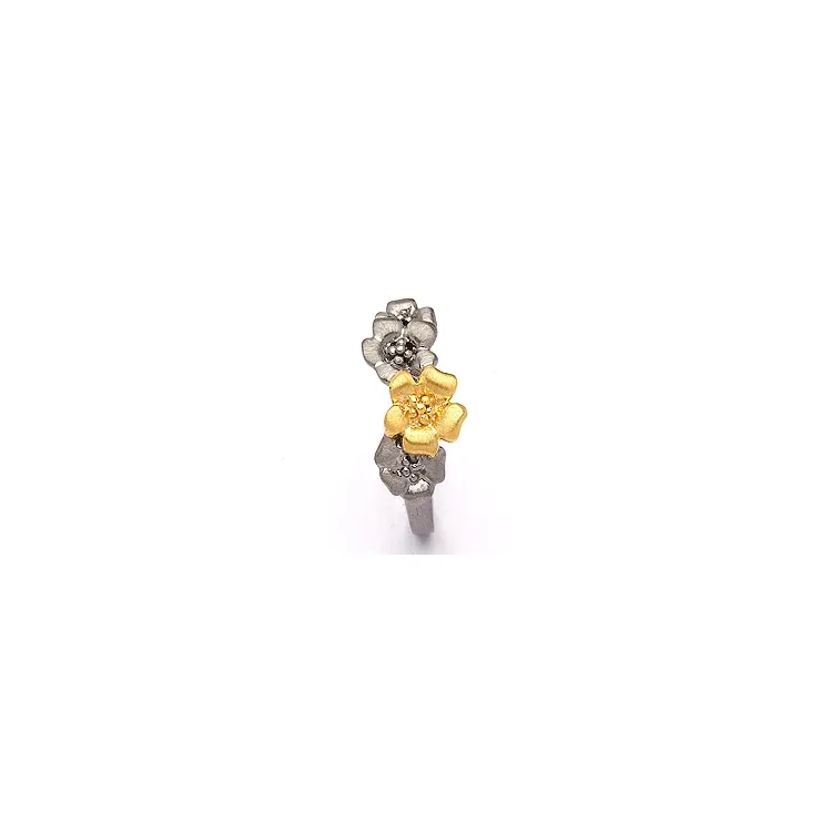 blommor ring i svart rhodinerat silver