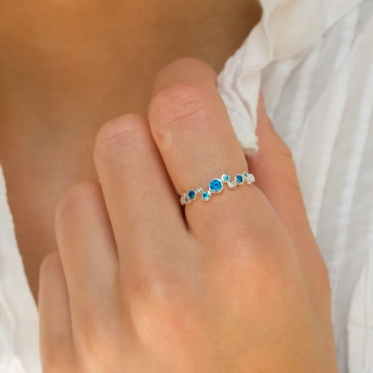 blå zirkon ring i silver - Bubbly Twist