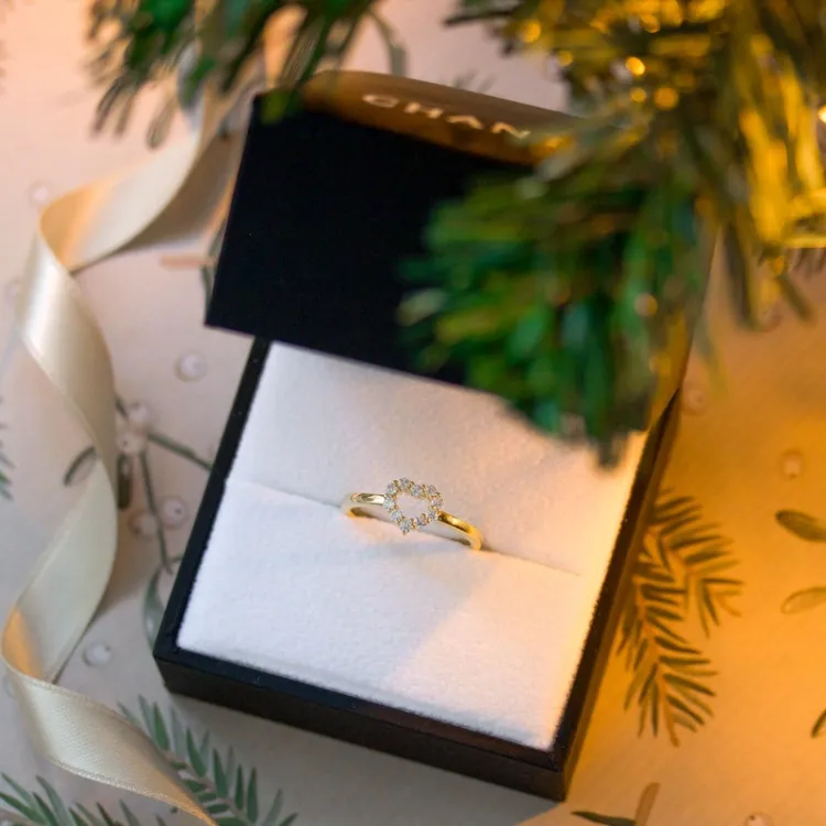 hjärta vit zirkon ring i förgyllt silver