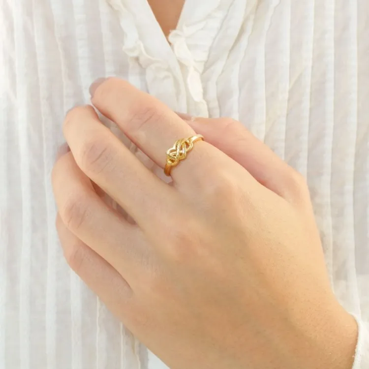 infinity ring i förgyllt silver - Amoré