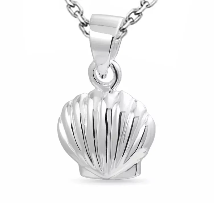 skal halsband i silver med hängen i silver