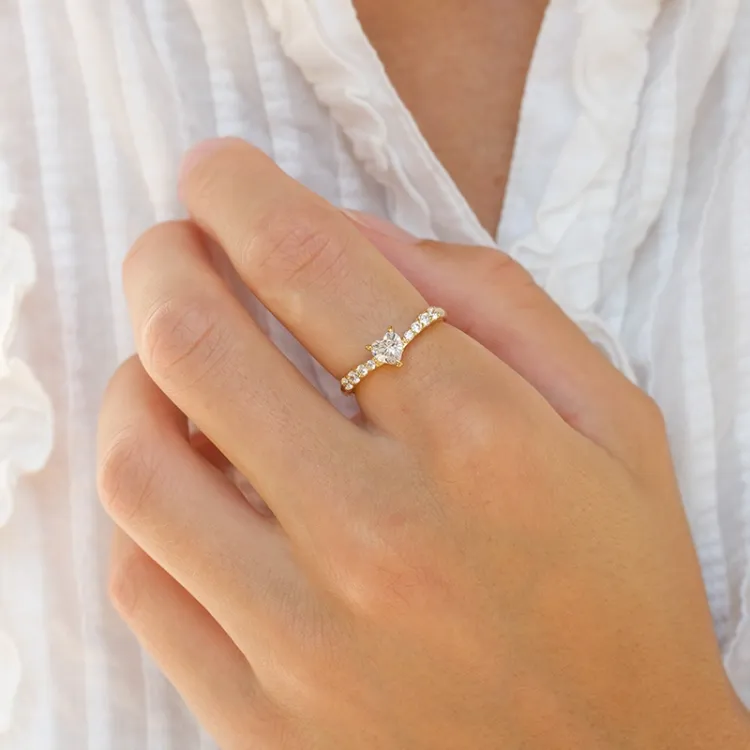 zirkon ring i förgyllt silver