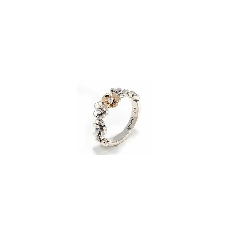 blommor ring i oxiderat sterlingsilver med 8 karat guld