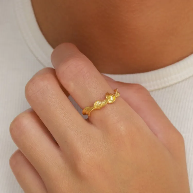 vridet ring i förgyllt silver - Lumé Etched