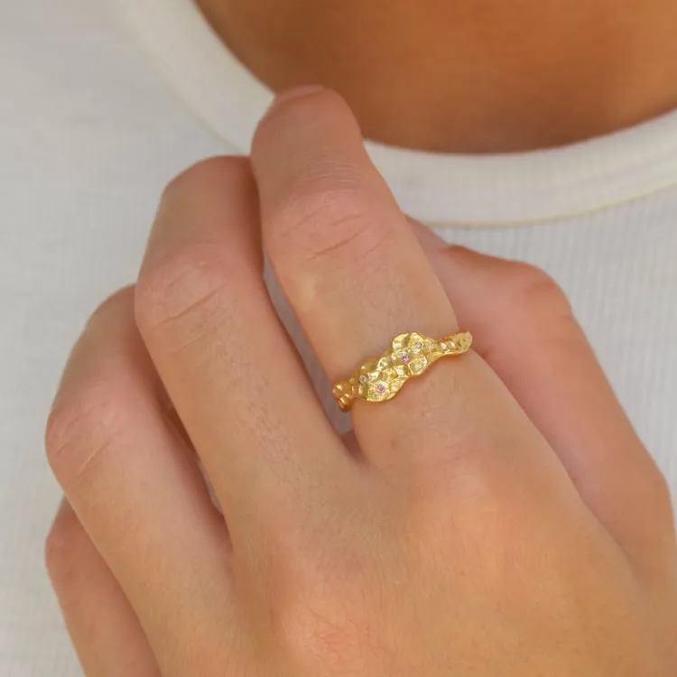 rosa zirkon ring i förgyllt silver - Lumé Etched