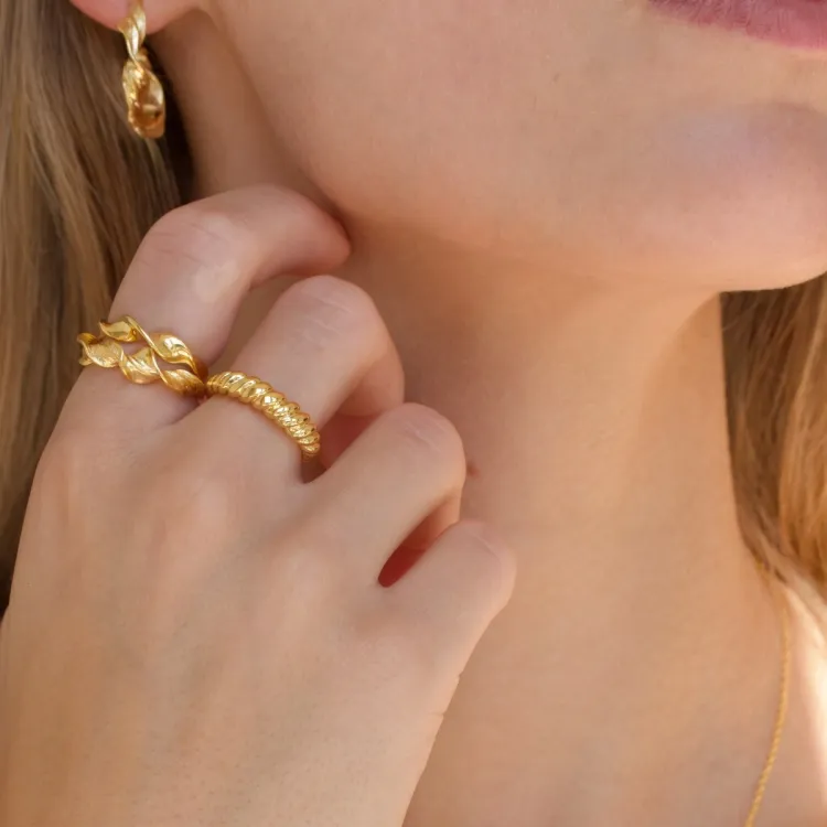 ring i förgyllt silver - Lumé Essence