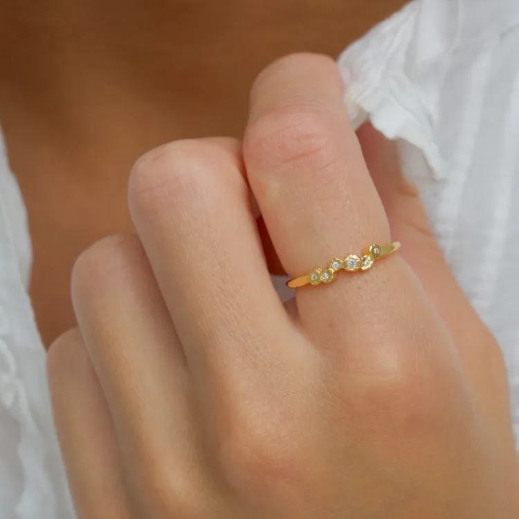 vit zirkon ring i förgyllt silver - Bubbly Sparkle
