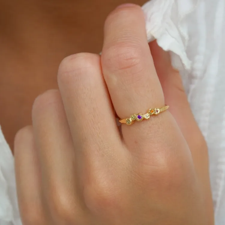 lila zirkon ring i förgyllt silver - Bubbly Twist