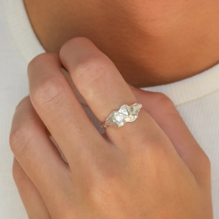 bred zirkon ring i silver - Lumé Etched