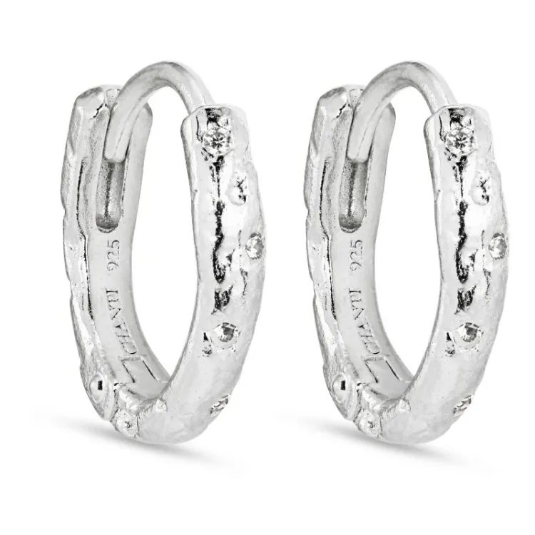14,5 x 12 mm ovala zirkon creol i silver - Lumé Etched