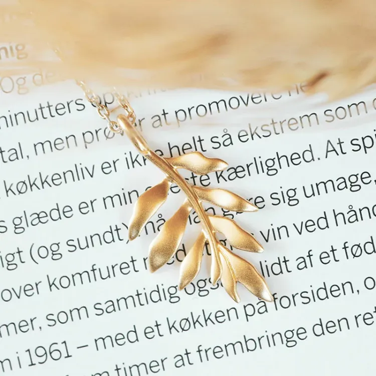 Julie Sandlau Tree of Life hängen i förgyllt silver