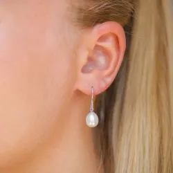 7-7,5 mm grå pärlörhängen i rhodinerat silver