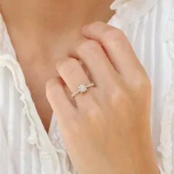 rund diamantring i 14  karat guld 0,10 ct 0,36 ct
