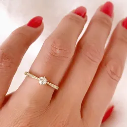 diamant ring i 14  karat guld 0,21 ct 0,13 ct