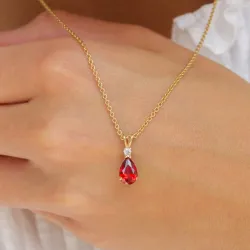 droppe röd hängen i 9 karat guld - Gold Collection