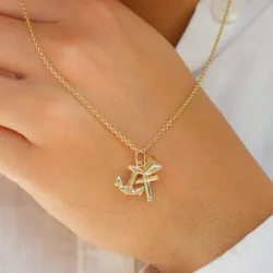 tro-hopp-kärlek hängen i 8 karat guld - Amoré