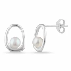 pärla örhängen i silver