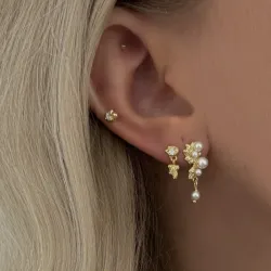 Nava Enya örhängen i förgyllt silver vit zirkon