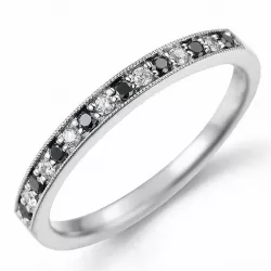 svart diamant ring i 14  karat vitguld 0,09 ct 0,10 ct