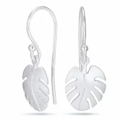 blad örhängen i silver