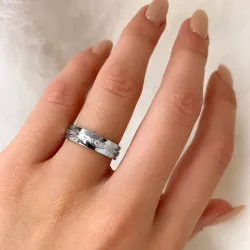 elegant zirkon ring i rhodinerat silver