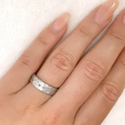 sandblåst zirkon ring i rhodinerat silver