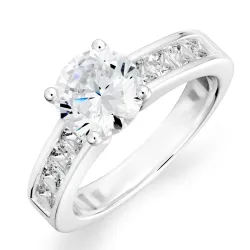 zirkon ring i silver