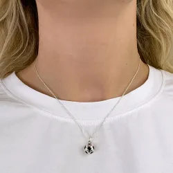 fotboll hängen i silver