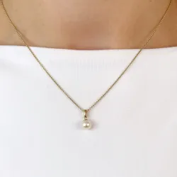 6 mm elfenbensvit pärla hängen i 9 karat guld