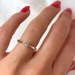 0,10 ct diamant solitärring i 14  karat guld 0,11 ct