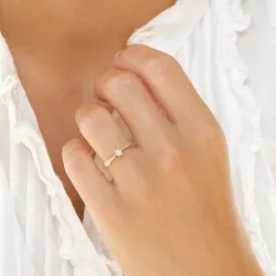 0,10 ct lab grown diamant solitärring i 14  karat guld 0,10 ct