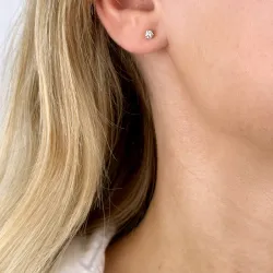 2 x 0,20 ct lab grown diamant solitäreörhängestift i 14 karat guld med lab grown diamant 