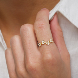 prästkrage ring i förgyllt silver - Majse