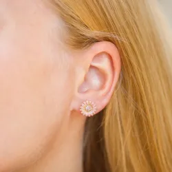 prästkrage rosa örhängestift i förgyllt silver - Matilda