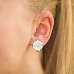 14 mm prästkrage örhängen i silver - Matilda