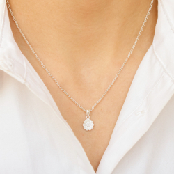 prästkrage hängen i silver - Maggie