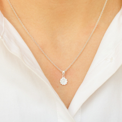 prästkrage hängen i silver - Maggie