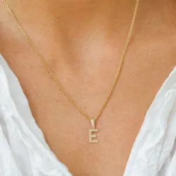 bokstav e hängen i 8 karat guld - My Letter