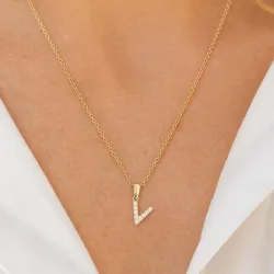 bokstav v hängen i 8 karat guld - My Letter