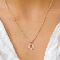 bokstav a hängen i 8 karat guld - My Letter