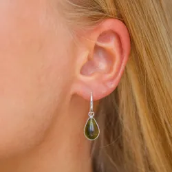droppe armégrönt kristal örhängen i silver - Loom Stones