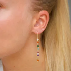 långa multifärgade kedja örhängen i förgyllt silver - Loom Stones